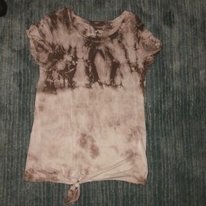 Soft and sexy AE t-shirt